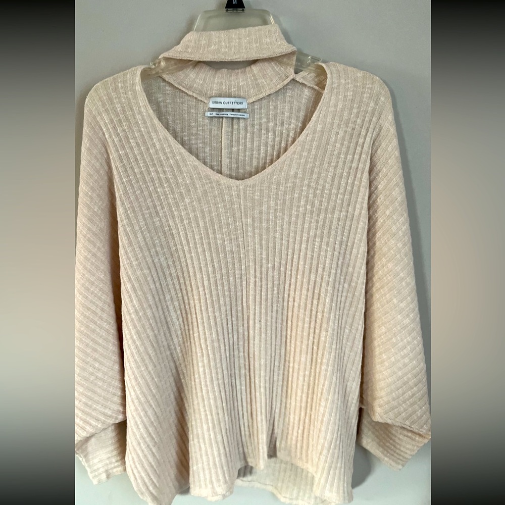 Urban Outfitters Sweater -Small